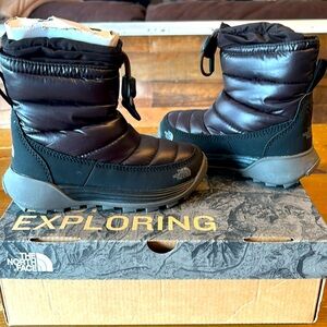 Toddler size 1 North Face Snow boots
